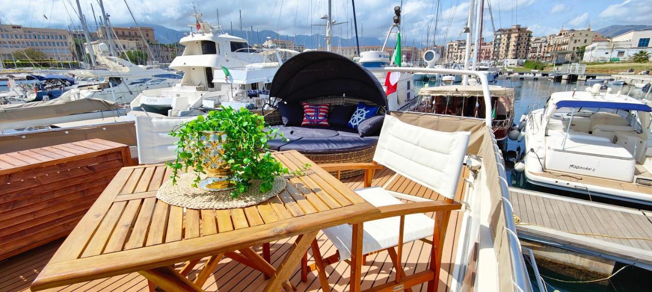Panaby - House Boat Hotel ปาแลร์โม ภายนอก รูปภาพ